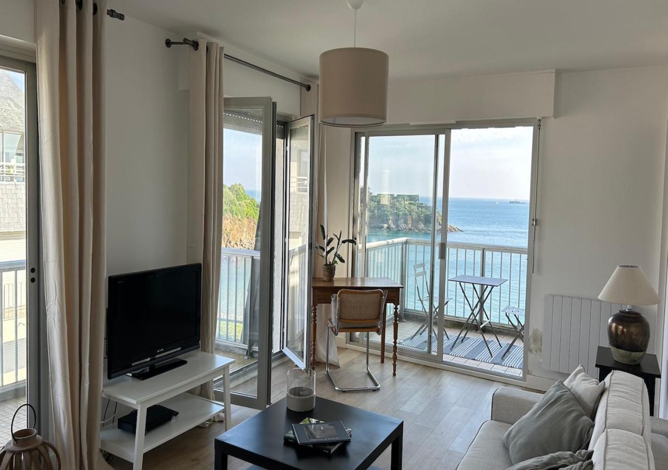 Appartement Pied Dans L'Eau - La Comtesse Saint-Quay-Portrieux Exterior foto