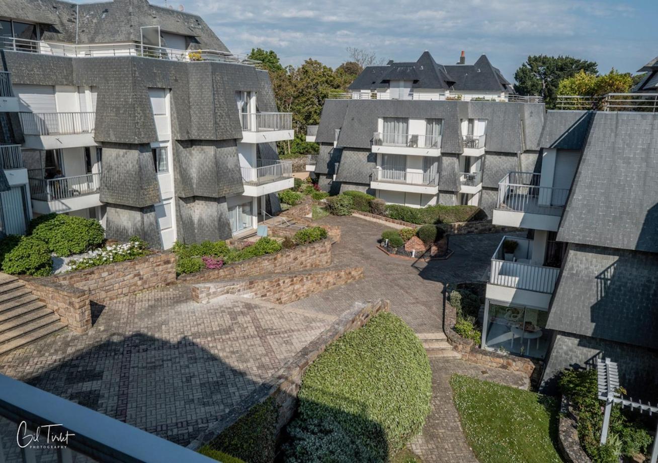 Appartement Pied Dans L'Eau - La Comtesse Saint-Quay-Portrieux Exterior foto